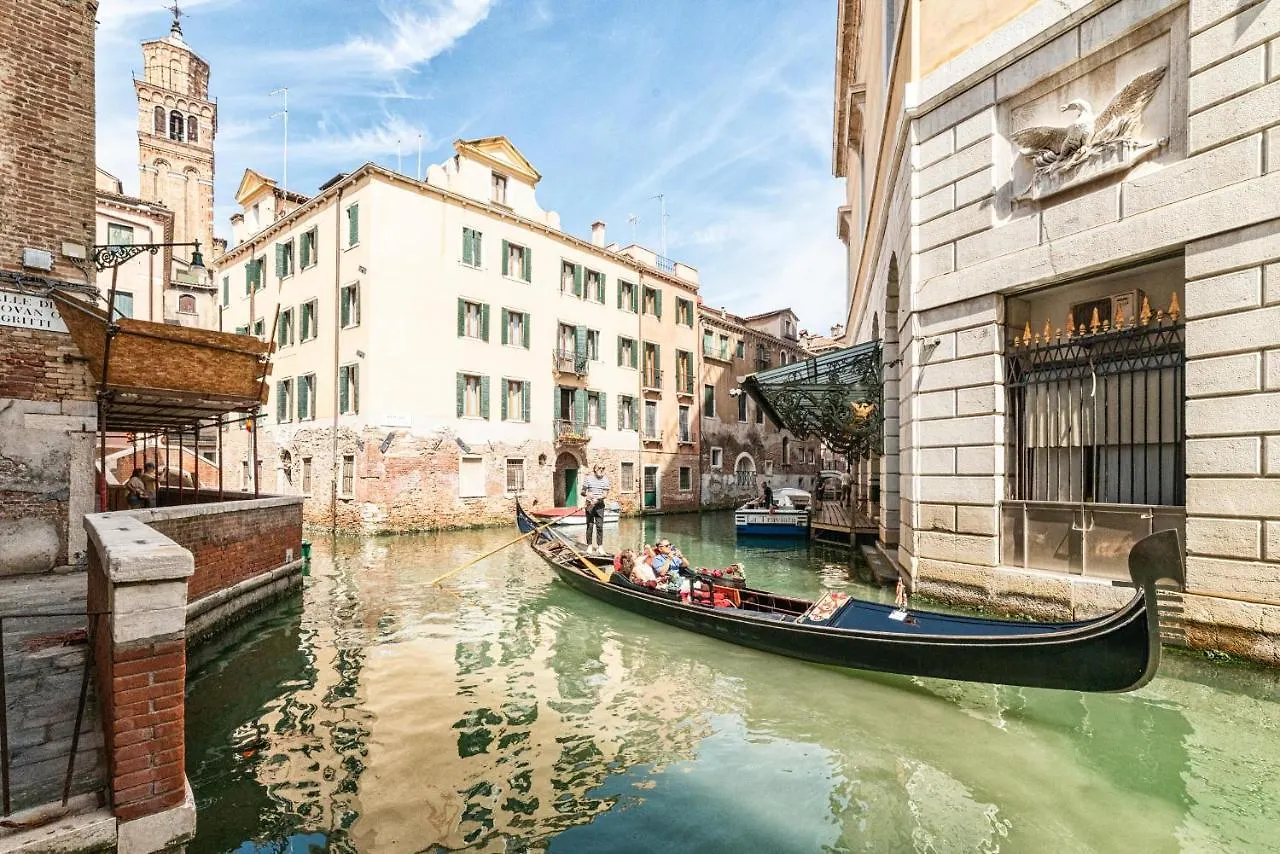 Casanova Fenice - Canal View Venezia